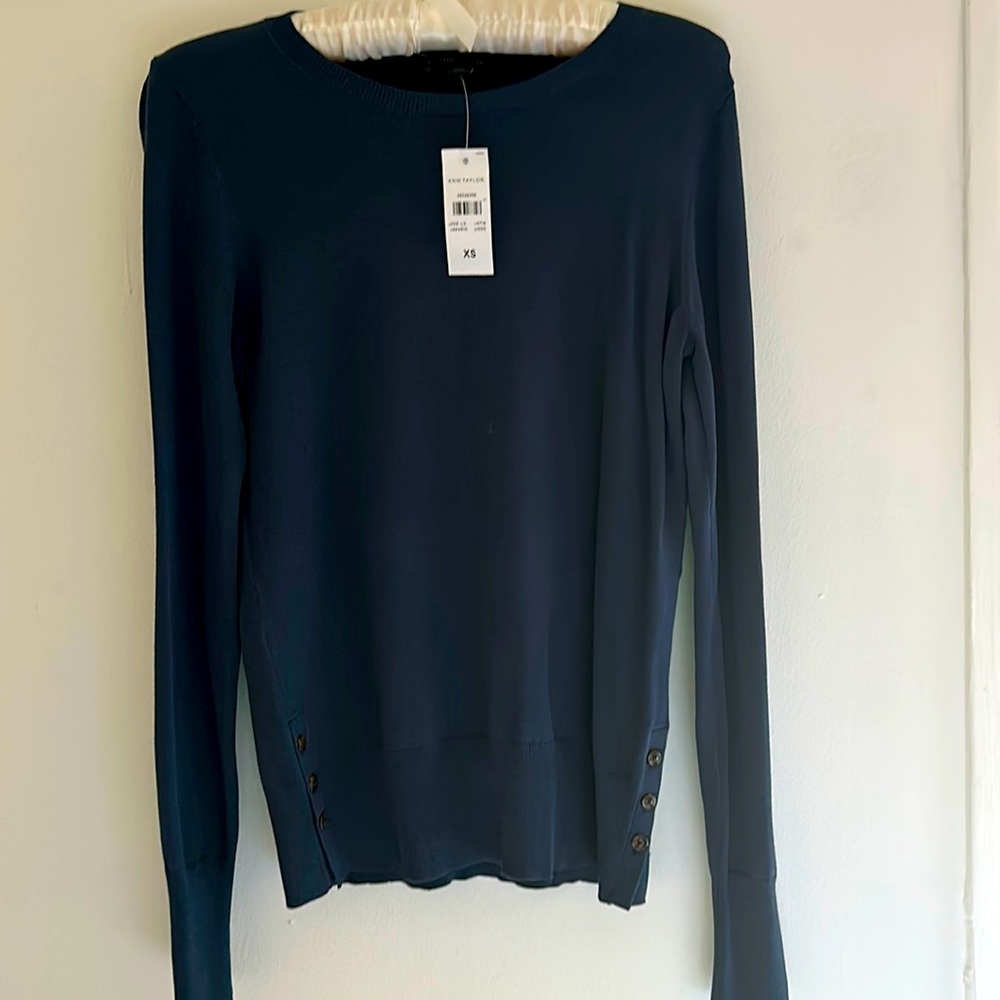Ann Taylor women sweater, size XS, blue, NWT